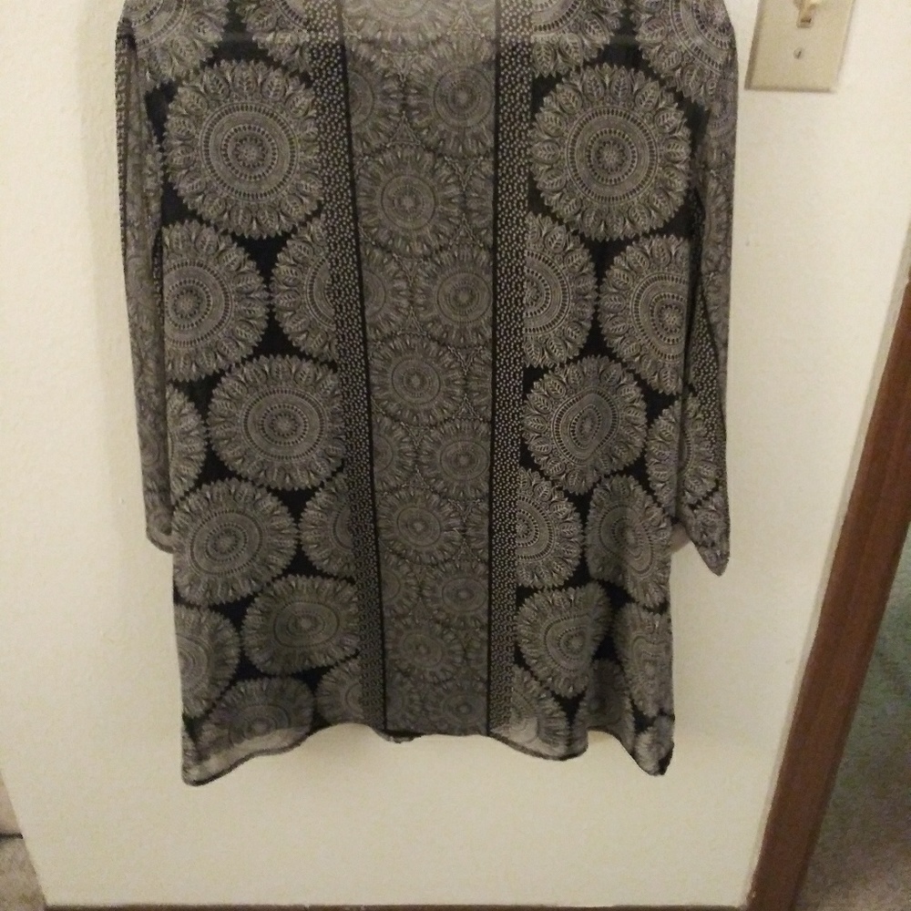 Top - Picture 4 of 5